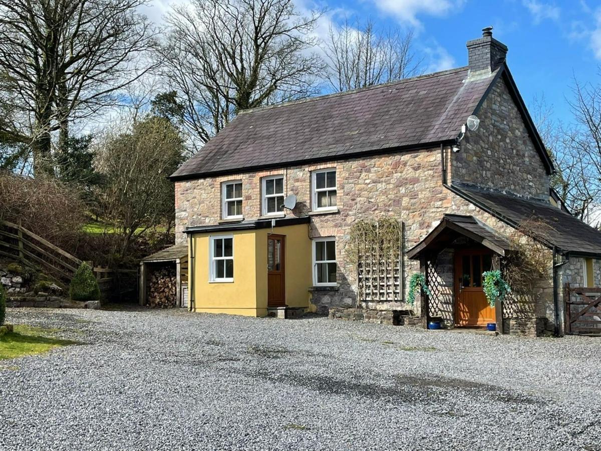 Villa Rhiwddu Barns Llangadog Exterior foto