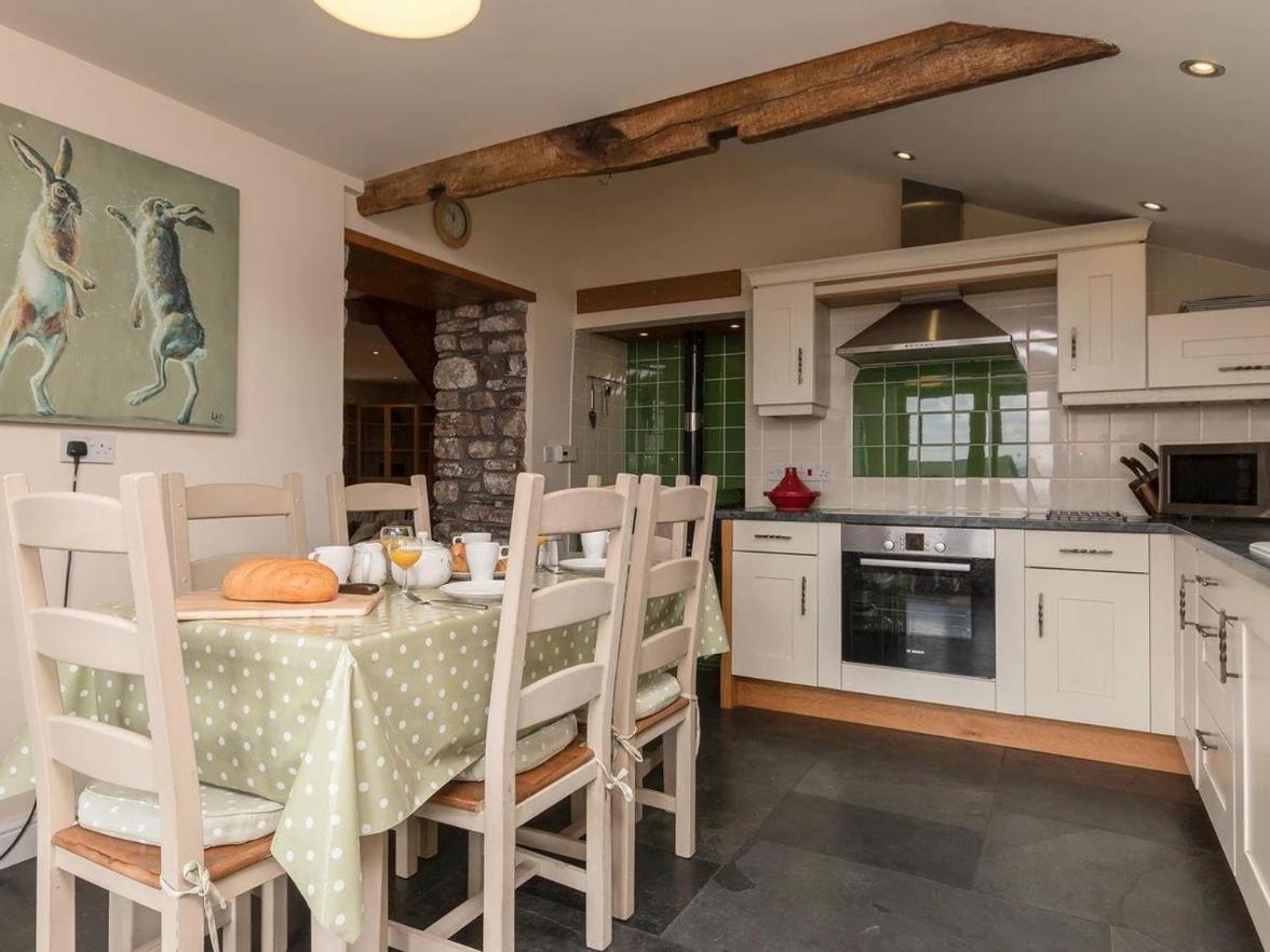 Villa Rhiwddu Barns Llangadog Habitación foto